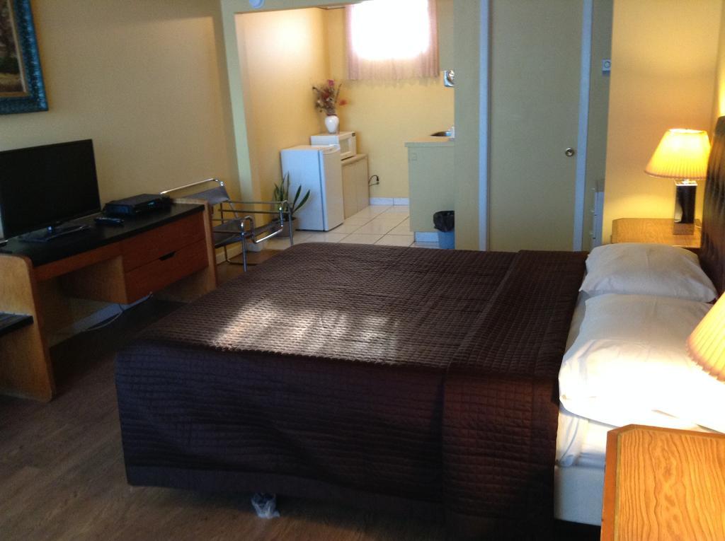 Motel Rive Du Lac Saint-Zotique Rom bilde