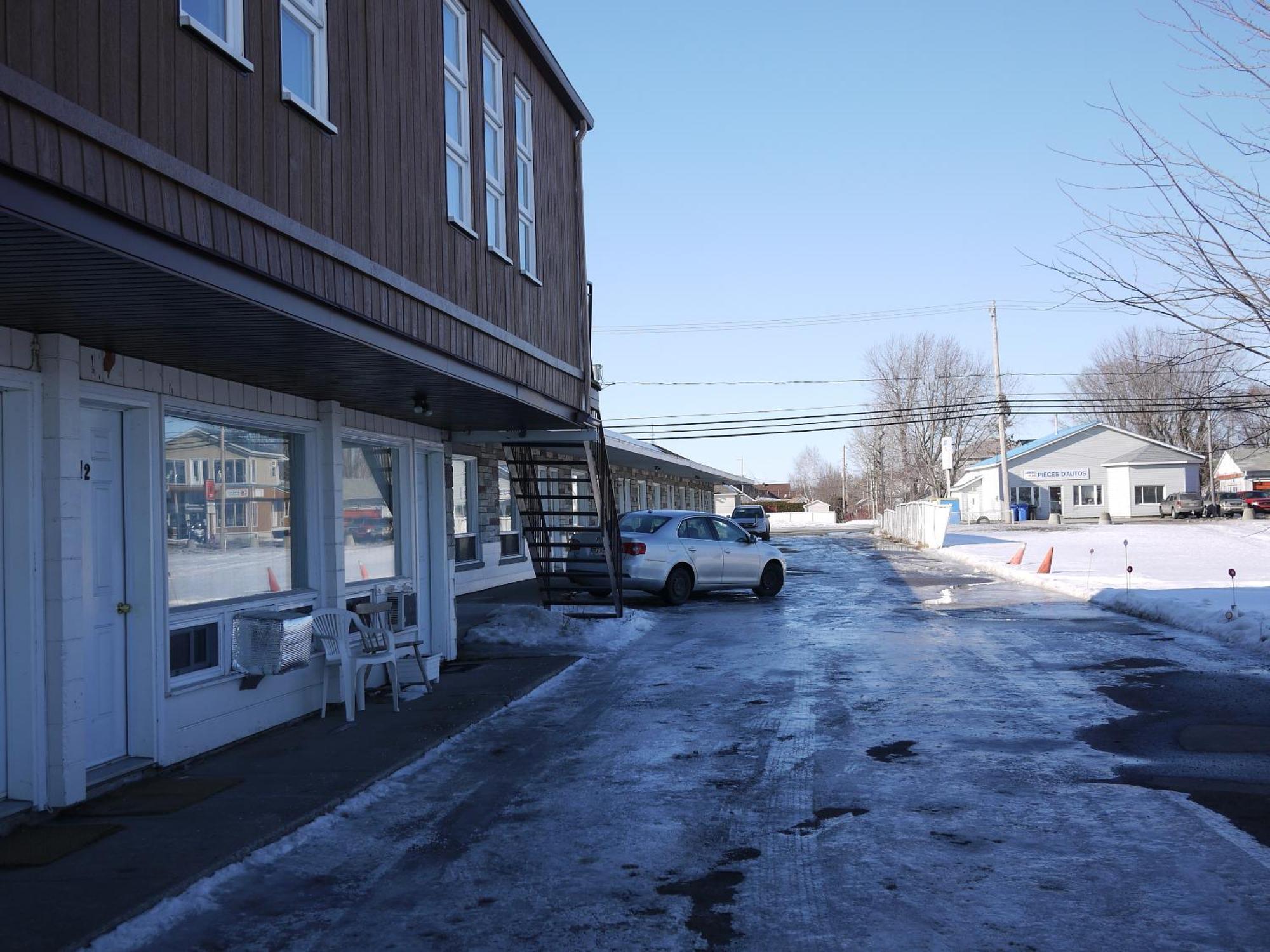 Motel Rive Du Lac Saint-Zotique Eksteriør bilde