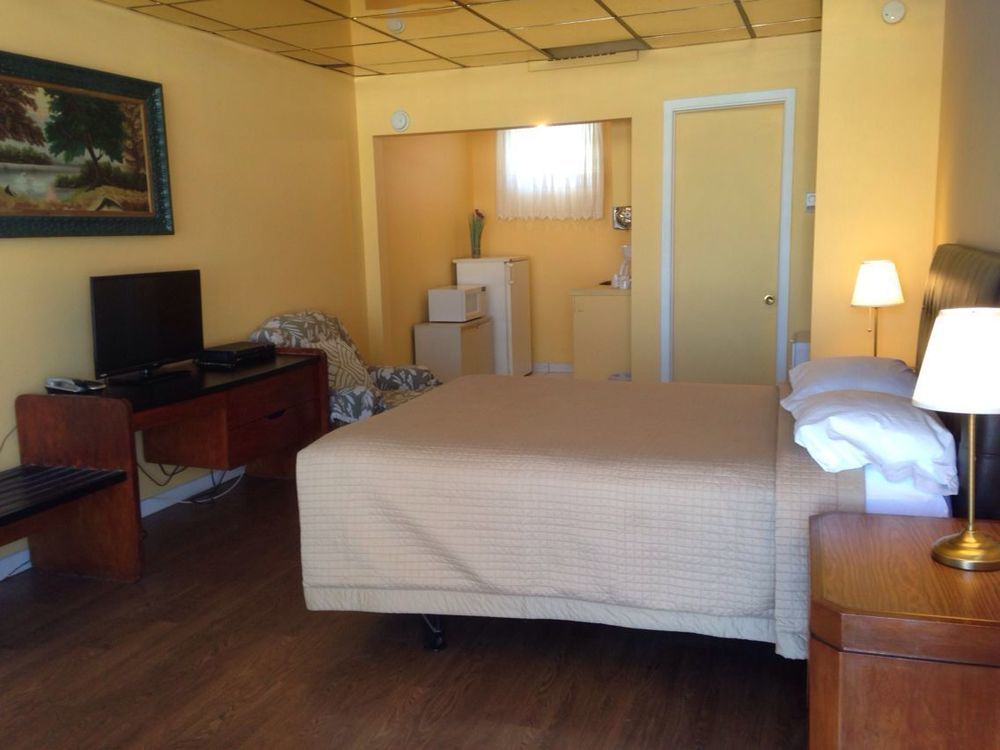 Motel Rive Du Lac Saint-Zotique Eksteriør bilde